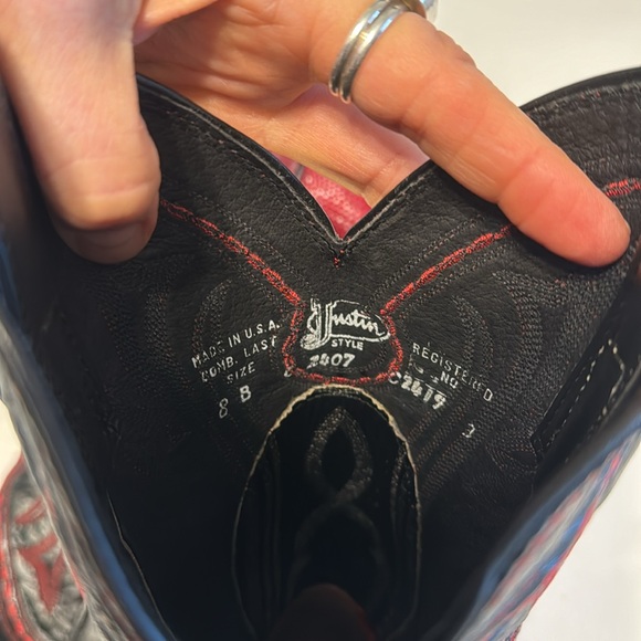 Vintage Zodiac women’s leather cowboy boots size 8B.  EUC. Red & black. US made. - Picture 6 of 8